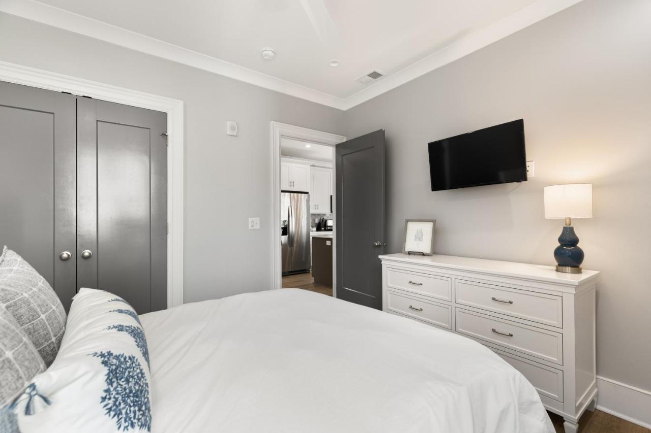 The Cooper Suite At 122 Spring Чарльстон Экстерьер фото